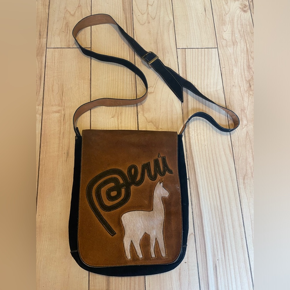 Peruvian leather crossbody purse bag Peru